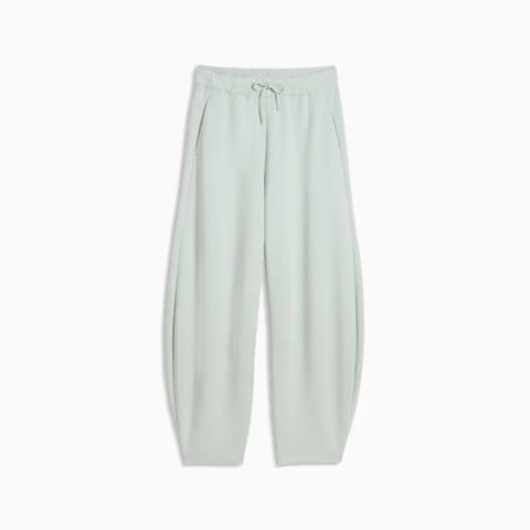 PUMATECH SENSE Relaxed Barrel Soft Touch Sweatpants DK op Women
