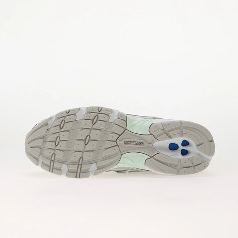 NEW BALANCE 740 Women